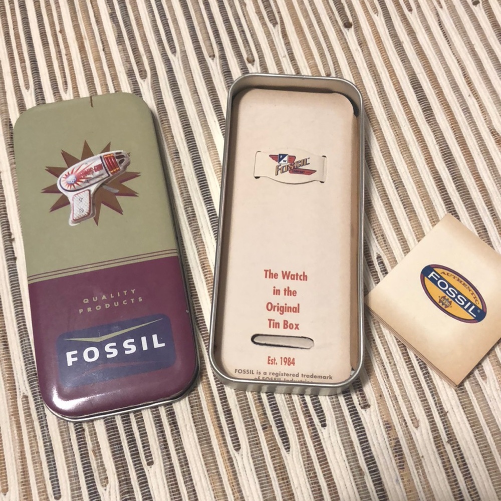 Original fossil watch tin box